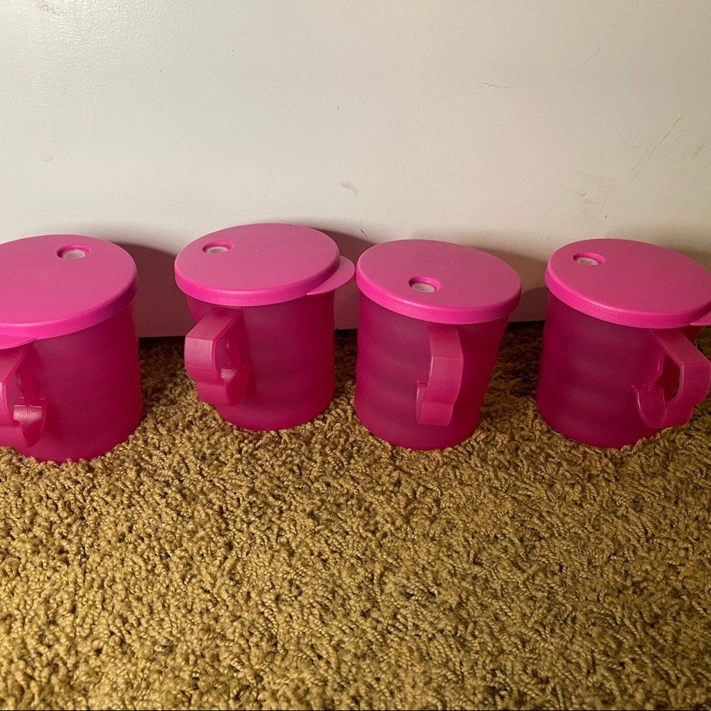 ☀️🌸tupperware toddler set of 4 cups🌸☀️